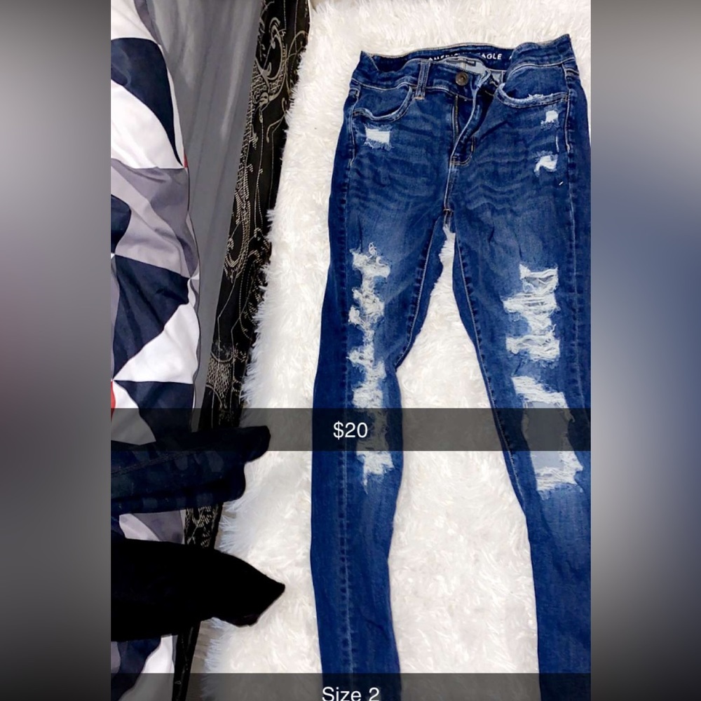 Ripped skinny jeans